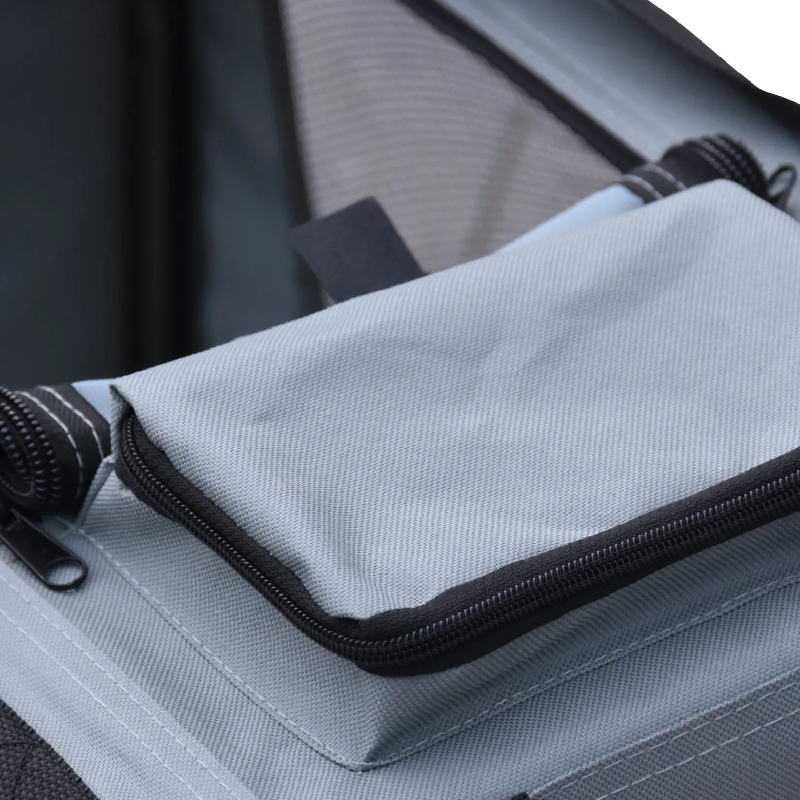 Fudajo Faltbare Transportbox für Hunde, Katzen XL (82x56x58cm), robust, leicht, sicher, Hundebox mit Tragegriff und Decke, Grau