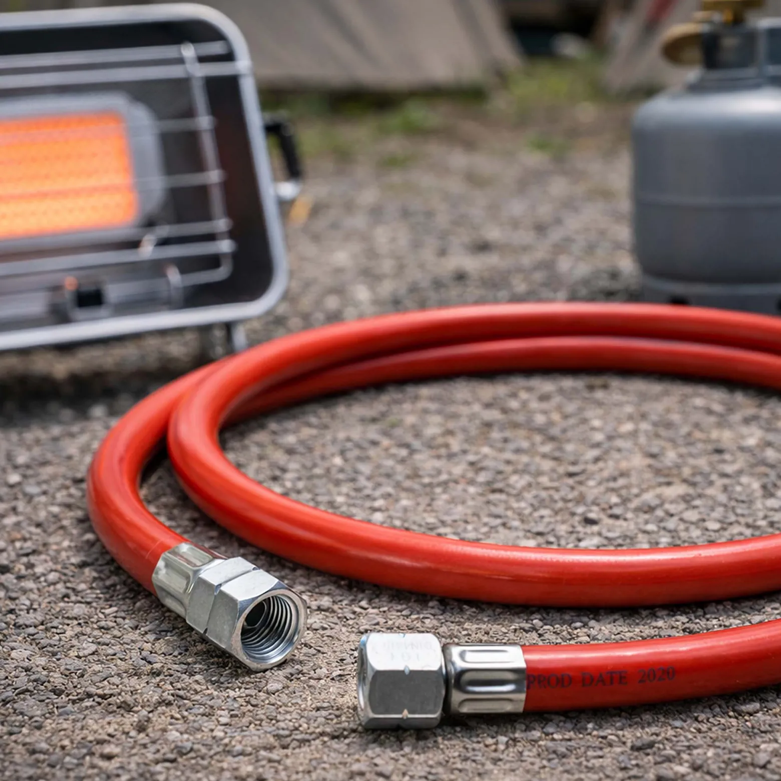 Wiltec Druckminderer auf 50 mbar mit 1,5 m Propanschlauch für Gaszylinder mit Eingang Ø 1/14" / 21,8 mm LH Gasdruckregler Druckregler Gasregler Gasdruckminderer