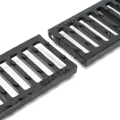 Wiltec Entwässerungsrinne 2x 1 m mit Abdeckrost aus Gusseisen – 25 t Traglast – Ablaufrinne für Abwasser und Regenwasser – Abwasserrinne