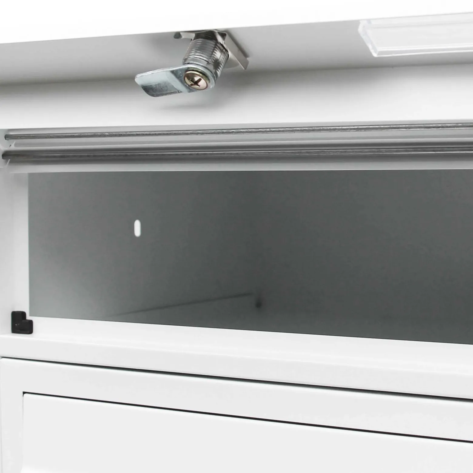 Wiltec 3er Briefkastenanlage weiß 513 x 270 x 1150 mm, Standbriefkasten mit 3 Fächern, Schlüssel und Namensschild, Briefkasten Postkasten mit Ständer