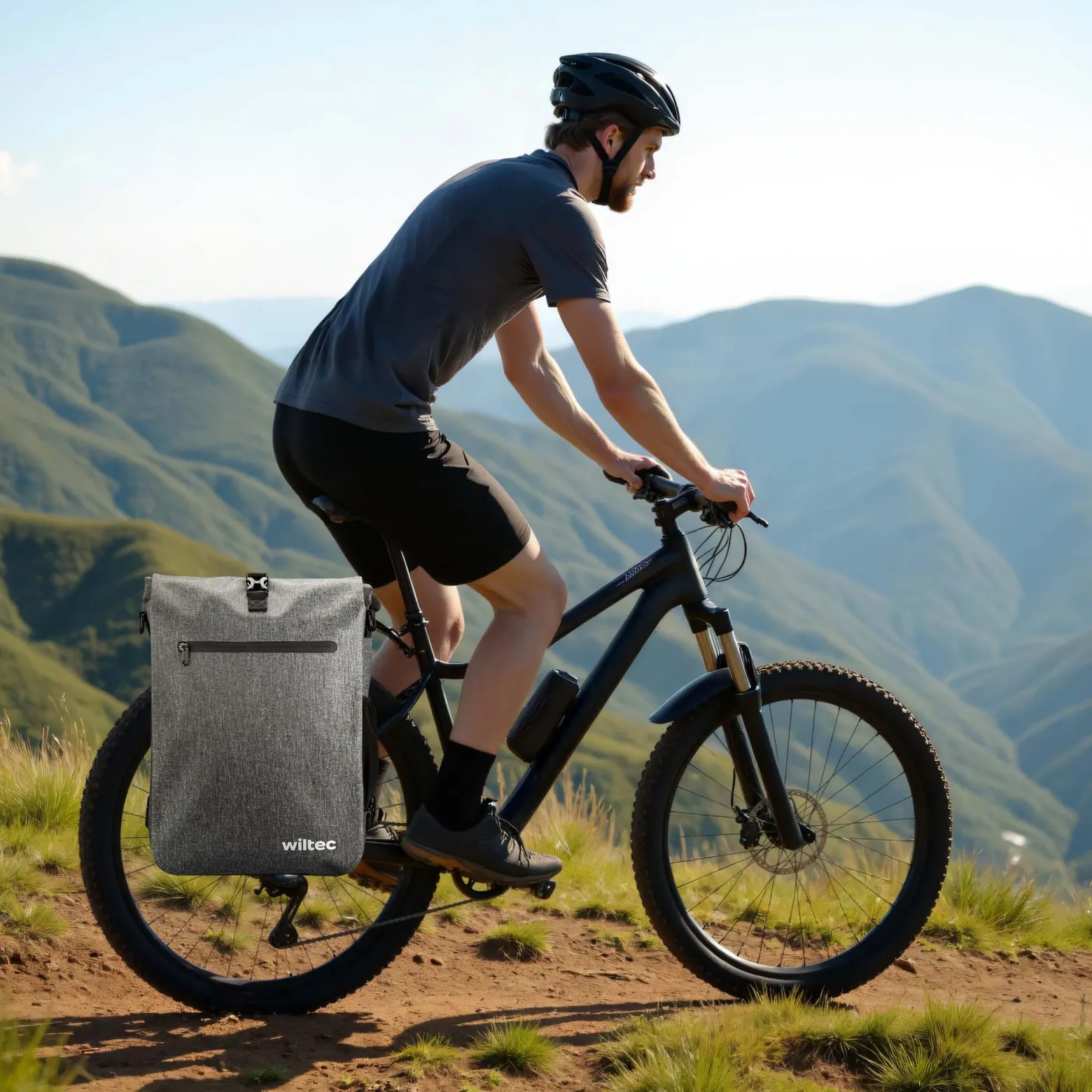 Wiltec Gepäckträgertasche grau, Fahrradtasche Rucksack 25 l Stauraum, Gepäcktasche mit Laptopfach, wasserresistente Fahrrad Tasche