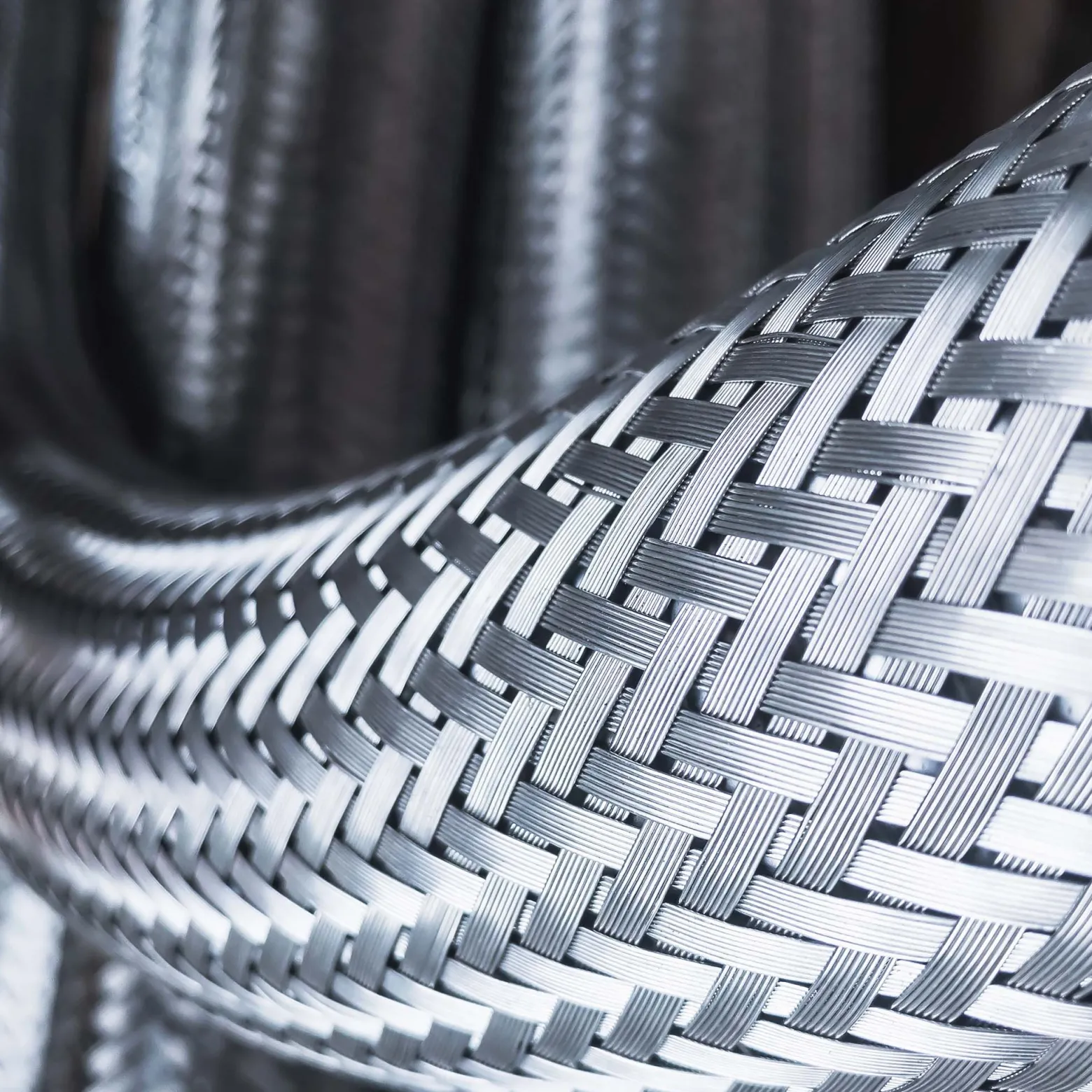 Wiltec Stahlflex Wasserschlauch 0,7 m DN25 32,89 mm für Hauswasserwerke, Flexschlauch, Panzerschlauch für Pumpe, Hauswasserwerke und Druckkessel