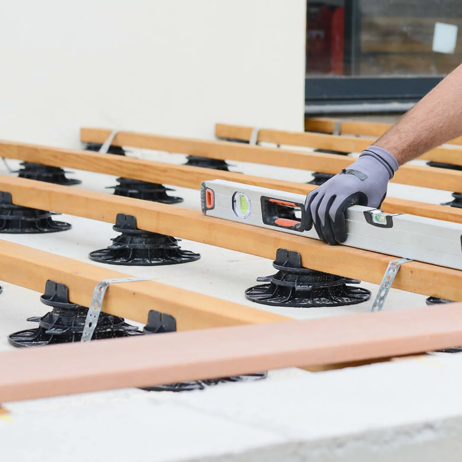 Wiltec Stelzlager für Terrassen, 2700kg, 140-210mm, höhenverstellbarer Stellfuß für Terrassendielen, Platten und Planken