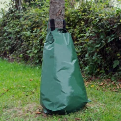 Wiltec 20x Baumbeutel 75L, Wassersack für 35-40 mm dicke Bäume, Bewässerungssack aus PVC für Bäume zur langfristigen Wasserabgabe bei Trockenheit